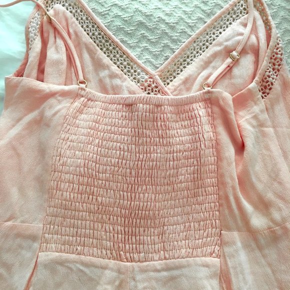 Heartloom light pastel pink v-neck surplice mini dress M, spring - Picture 8 of 10